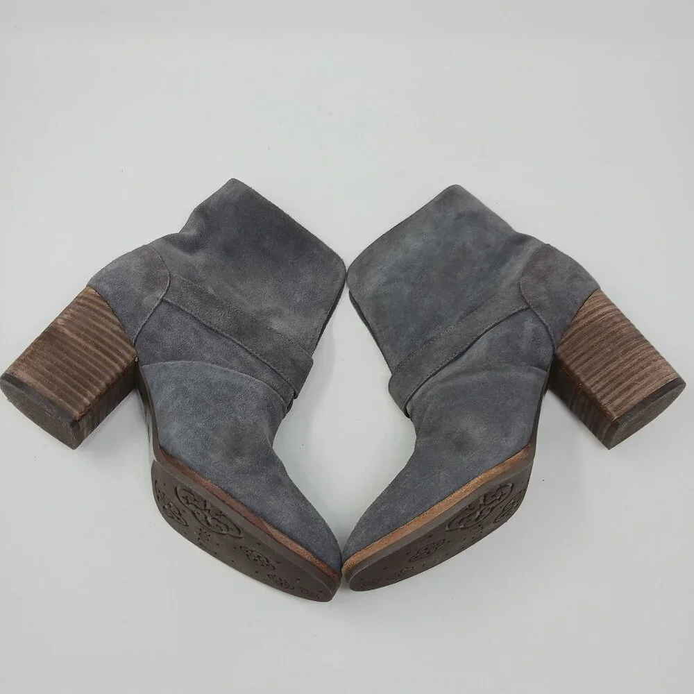 Isola LAVOY Gray Suede Heeled Ankle Boots With Buckle Strap Size 9.5M Leather